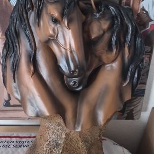 13” Rustic Horse Sculpture – Pair of Horses Bust Figurine Farm Lodge Decor